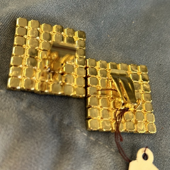 Large Jet Black Crystal Square Elegant and Modern Earrings-Boutique - Picture 8 of 8